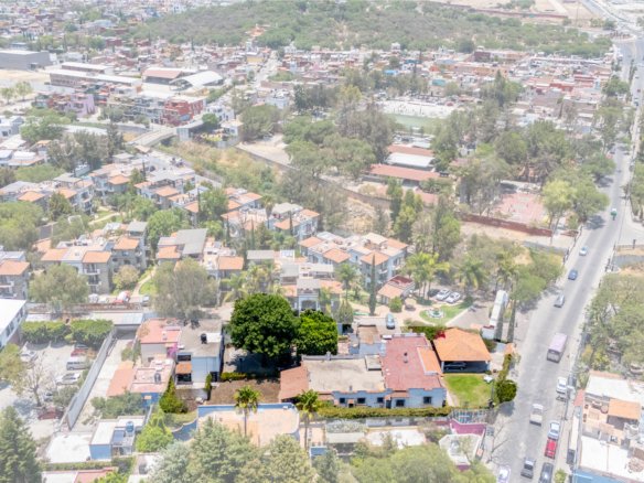 Casa Aurora 054 - Inside San Miguel