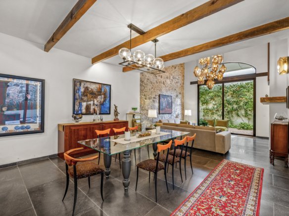 Casa 008 - Inside San Miguel