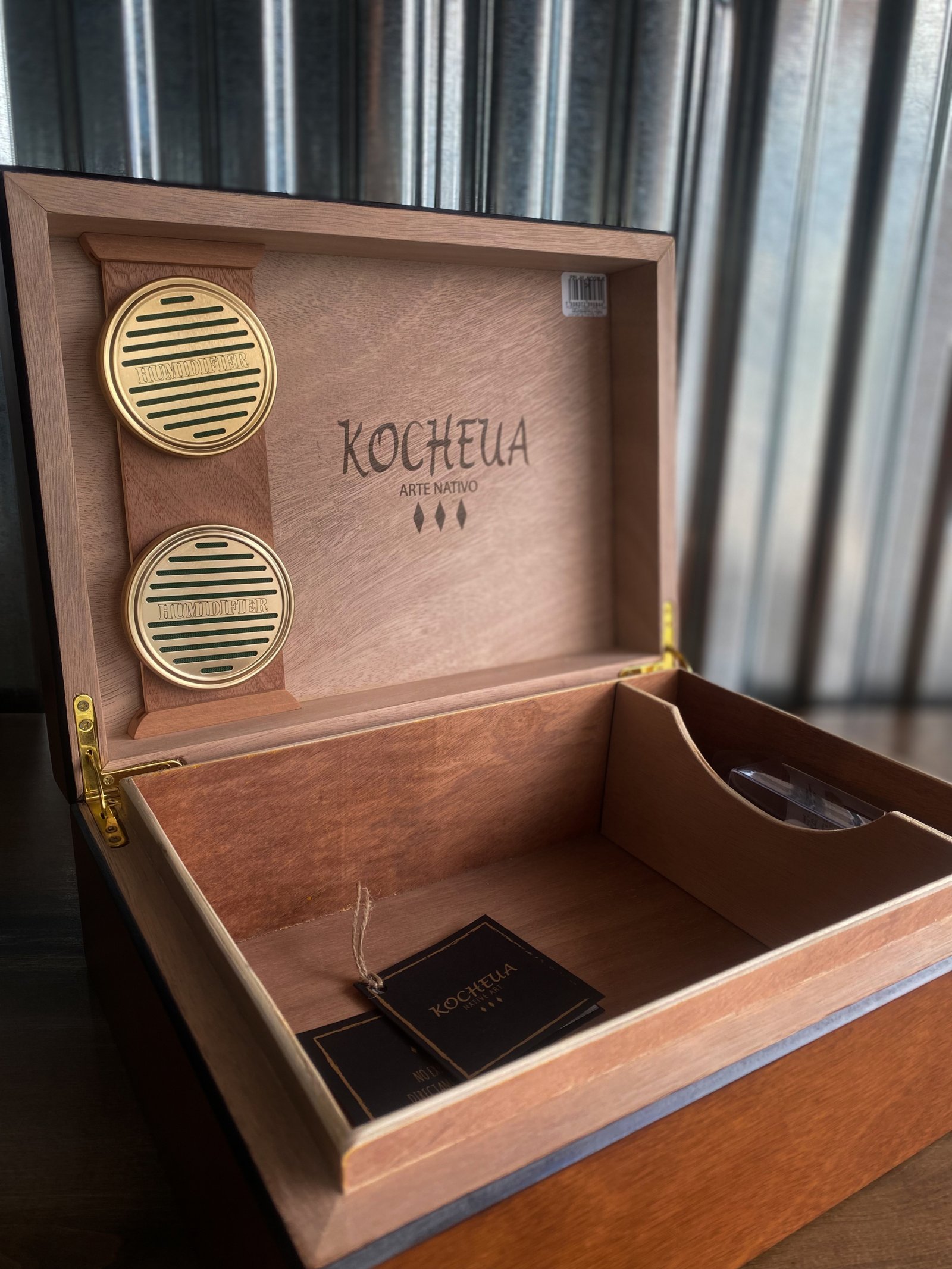 humidor artesanal Huichol