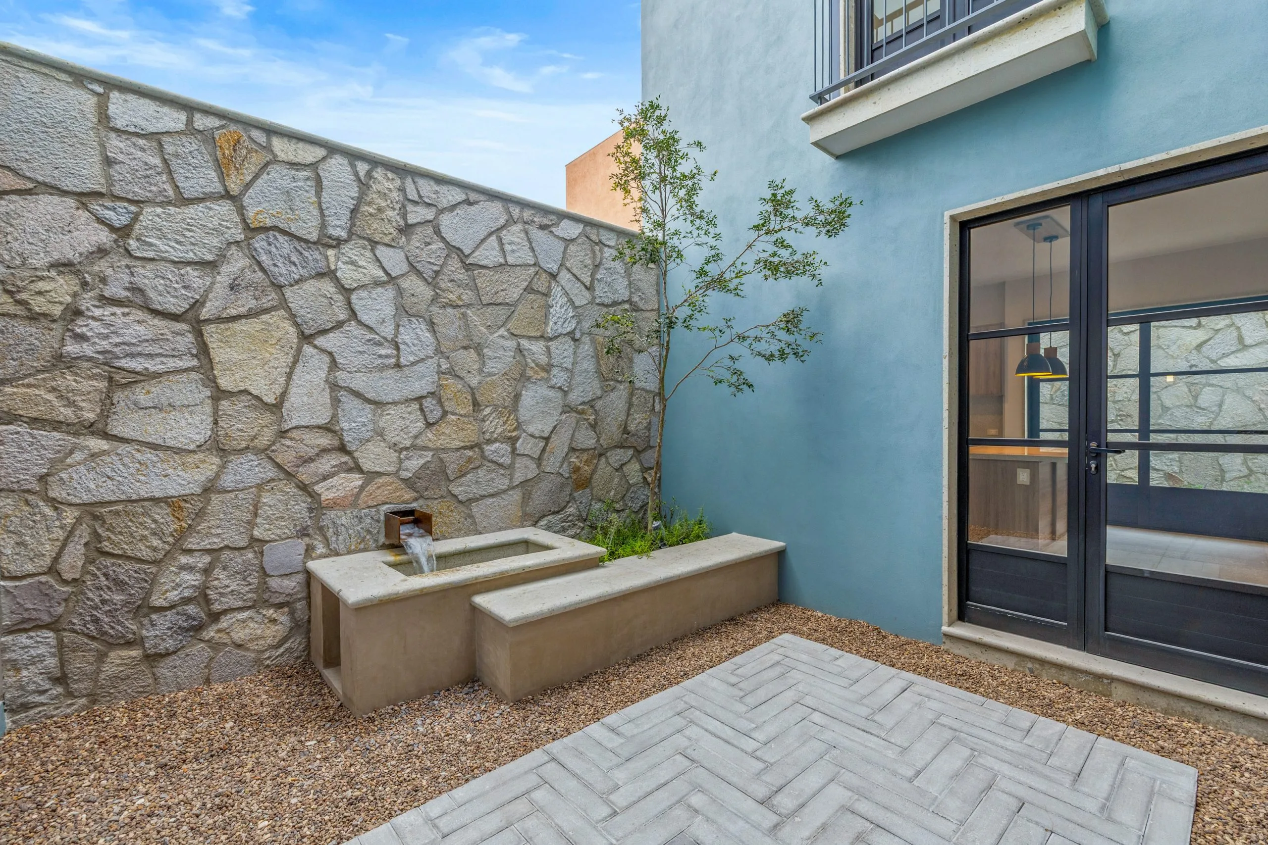 La Aurora Townhouse Blue