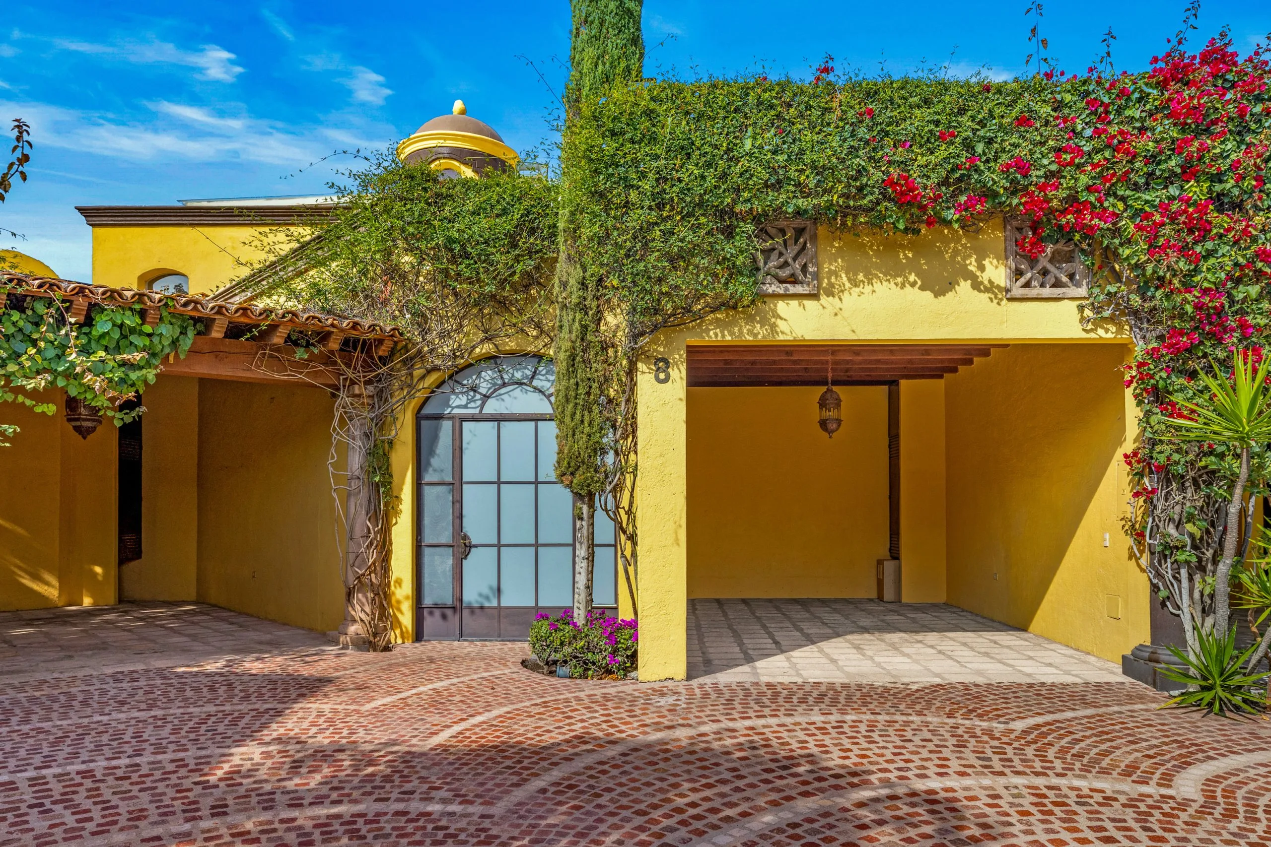 Allende Village – Villa #8