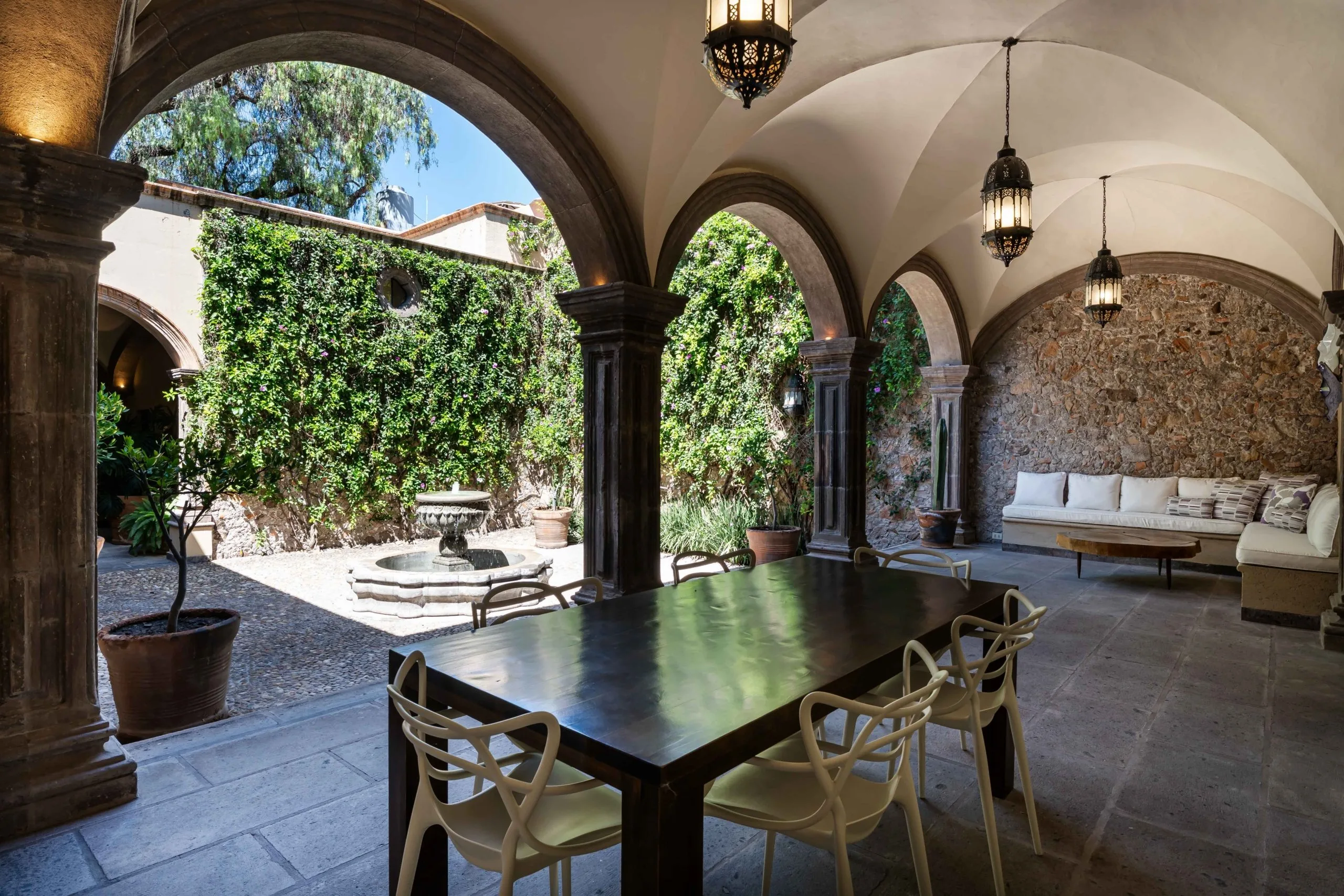 Casa Encantada