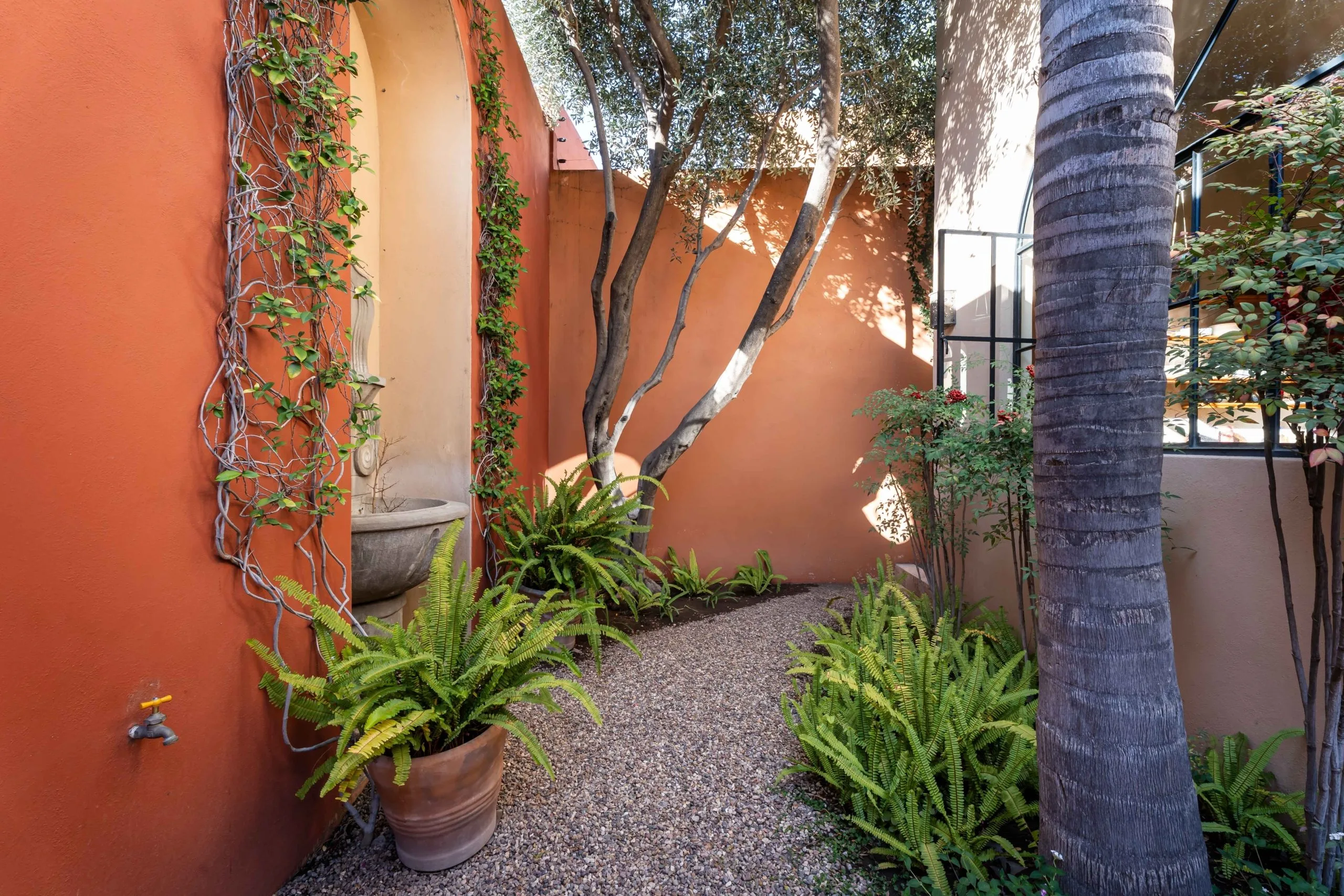 Elegant Casa San Rafael