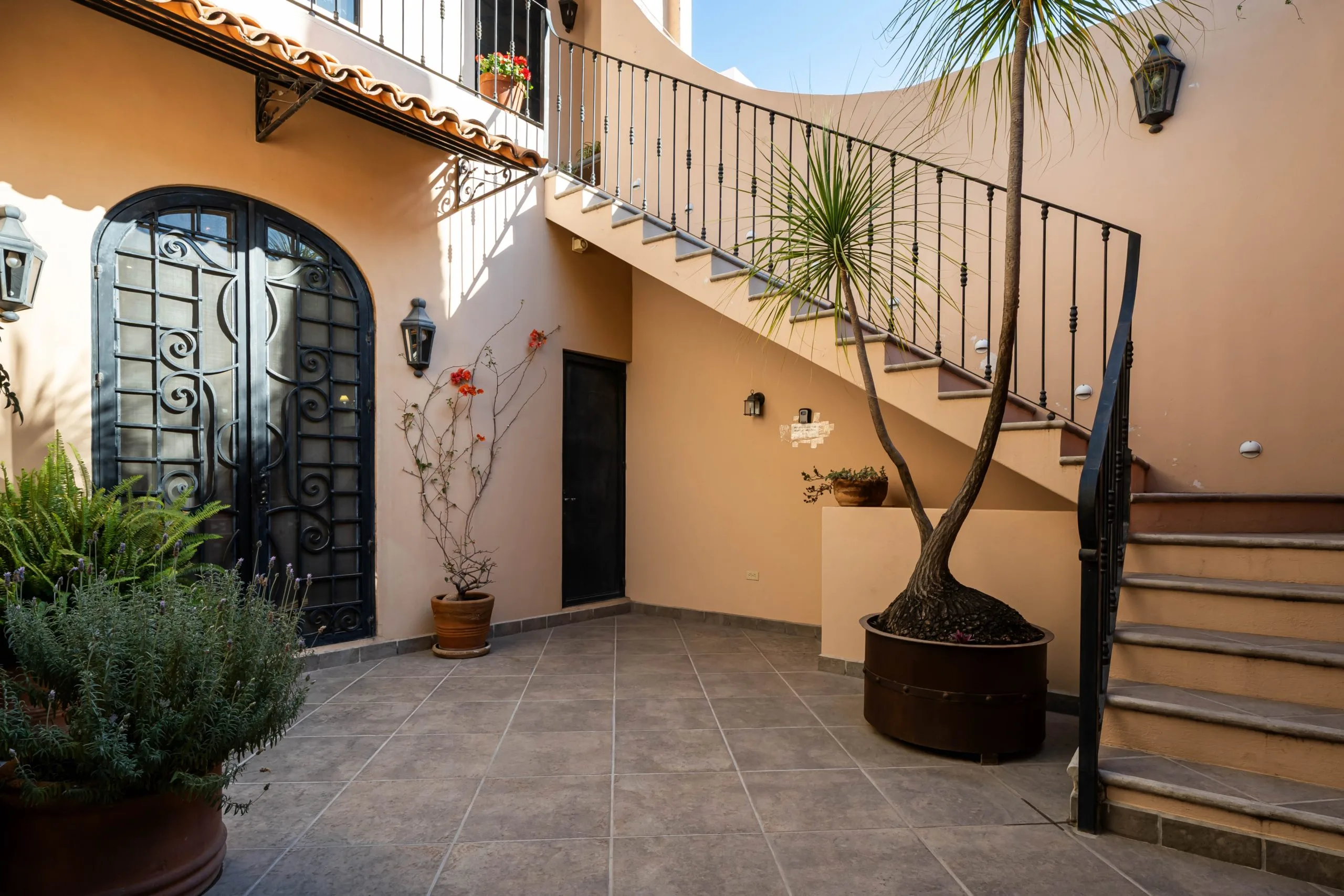 Elegant Casa San Rafael