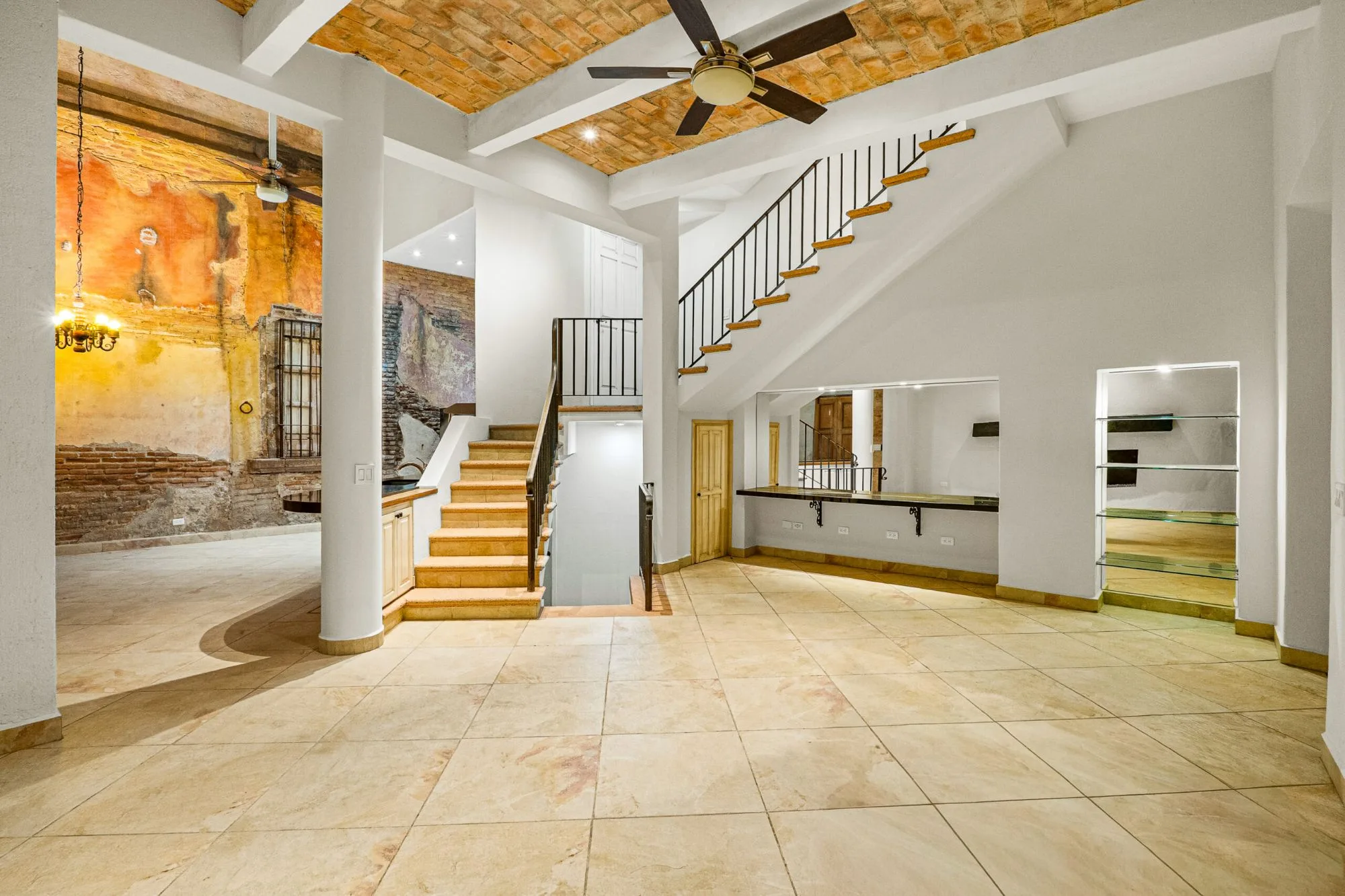 Casa Romance