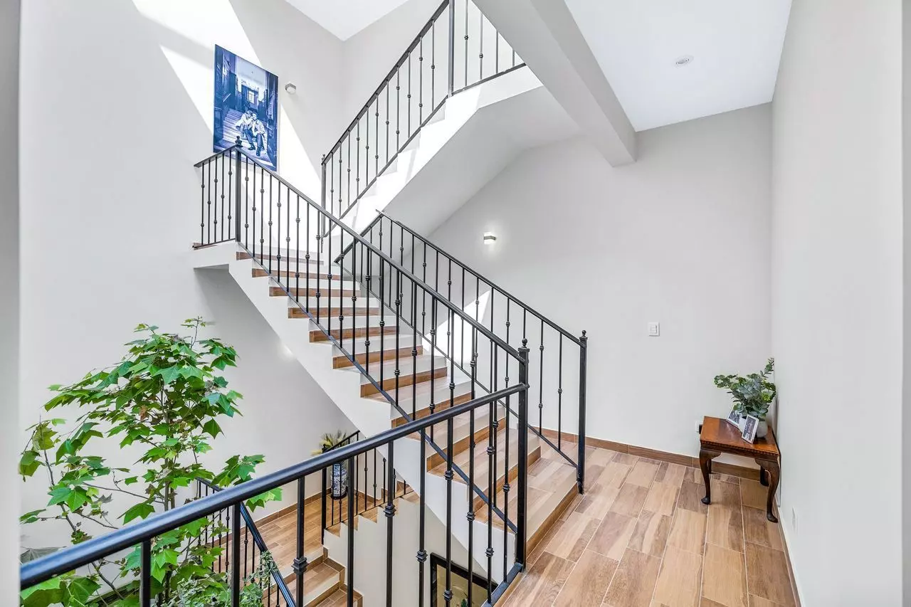 dvkugPgdfstbh1m1nxeJ16OFwEP4h0ufuQrMlsN9