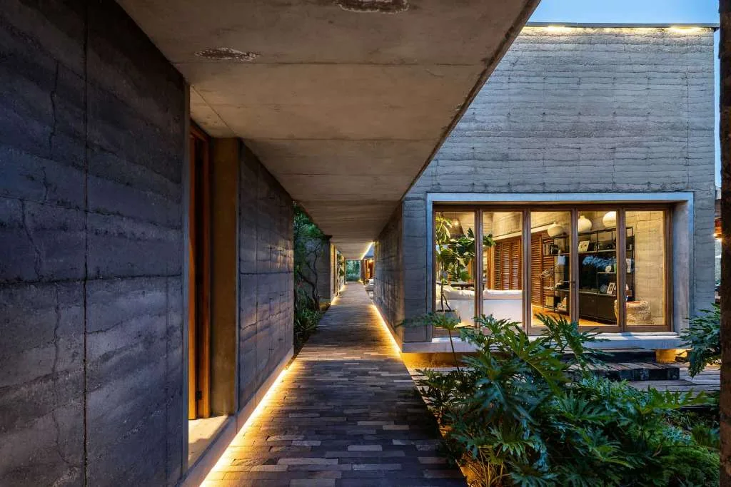 Casa Rammed Earth